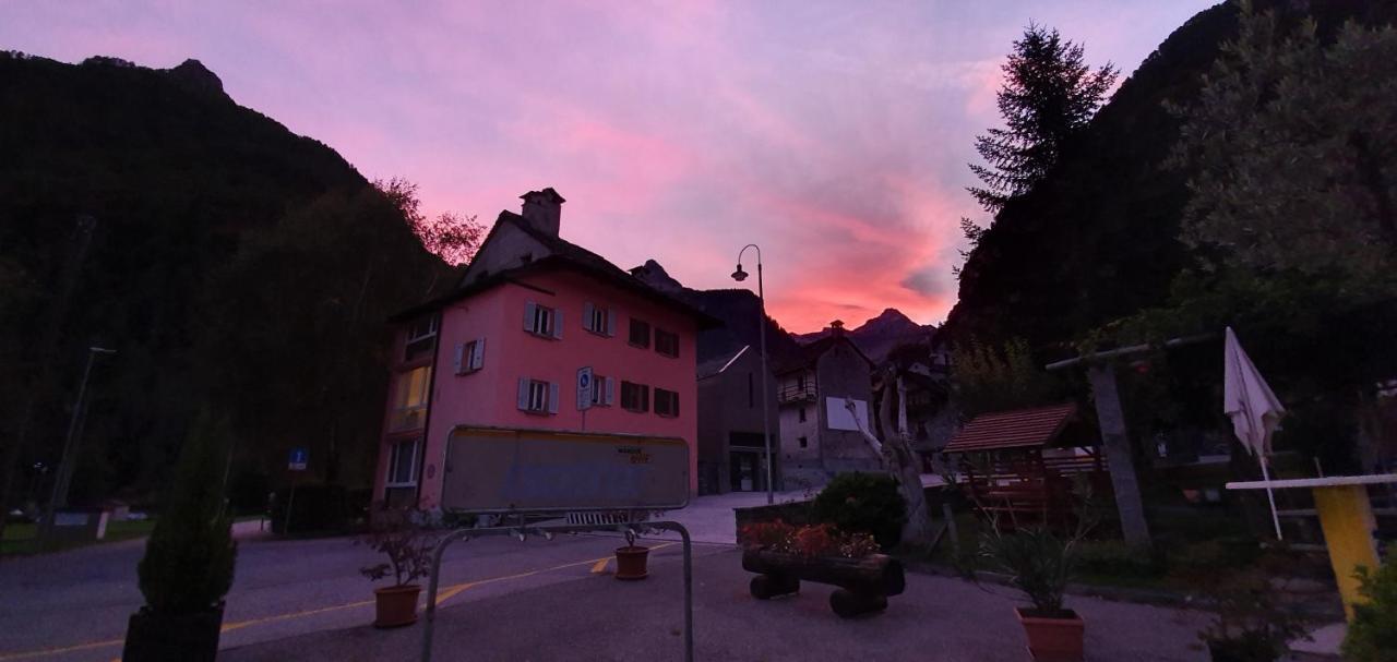 Casa 21 Apartment Sonogno Bagian luar foto